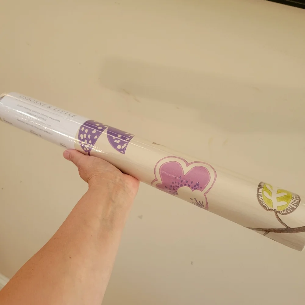 Osborne & Little Wallpaper Roll ~ Benvarden Floral Boho Cottage  Made in England